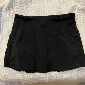 Lululemon pace rival skirt